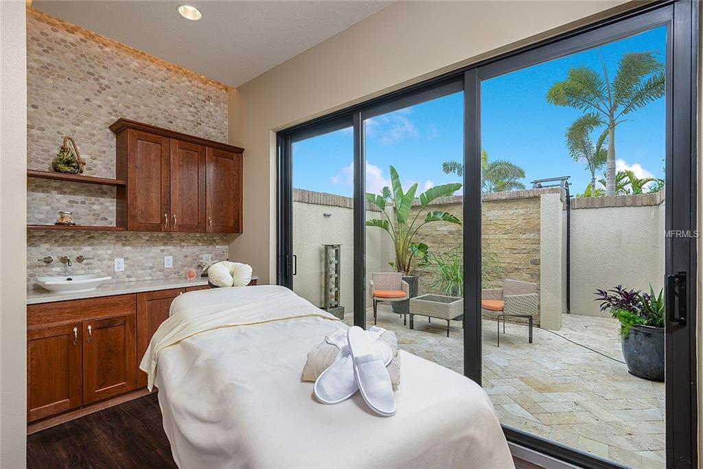 12660 SORRENTO WAY, BRADENTON, Florida 34211, 2 Bedrooms Bedrooms, 5 Rooms Rooms,2 BathroomsBathrooms,Residential,For sale,SORRENTO,A4209988