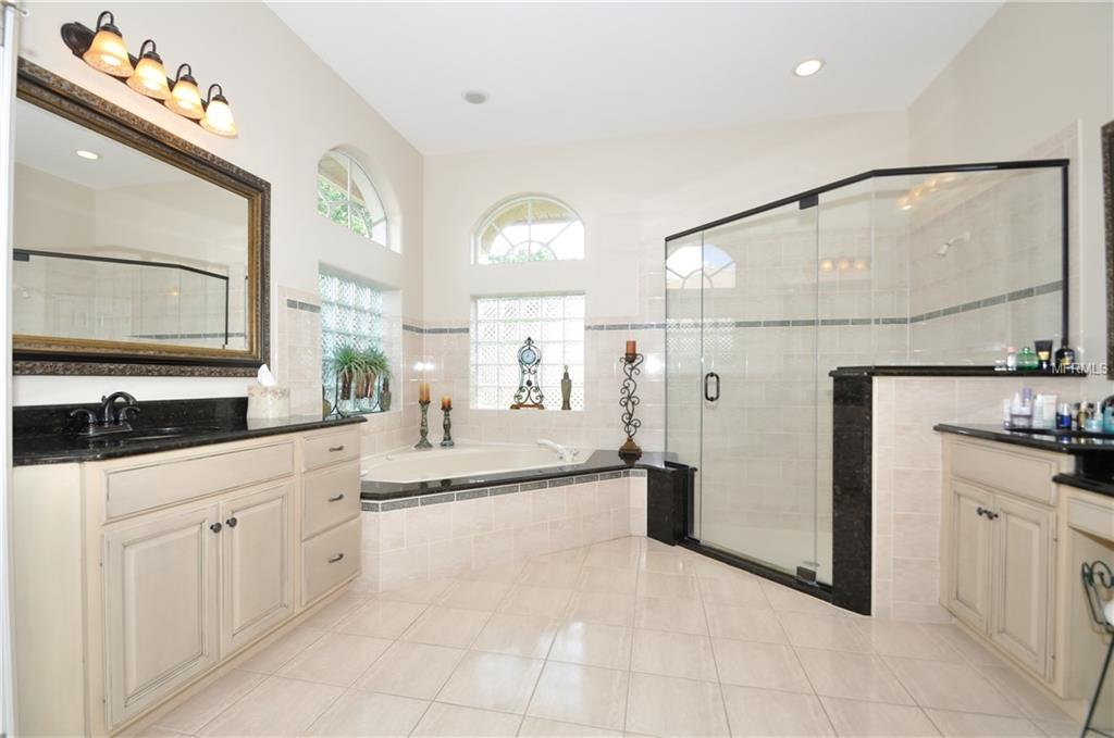 11241 WILLOW GARDENS DRIVE, WINDERMERE, Florida 34786, 6 Bedrooms Bedrooms, 10 Rooms Rooms,5 BathroomsBathrooms,Residential,For sale,WILLOW GARDENS,O5561999