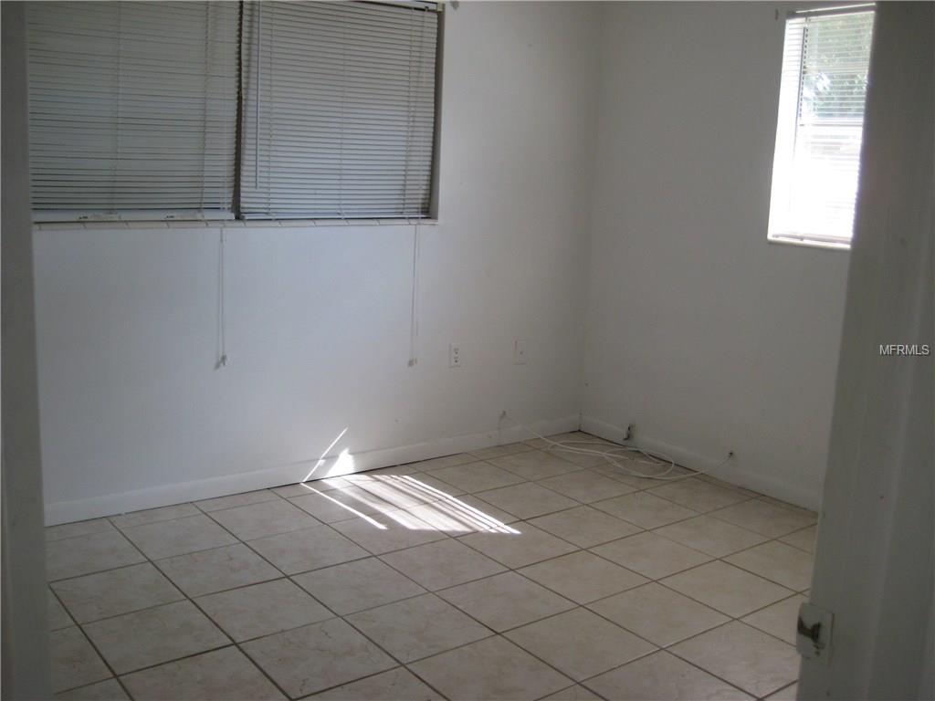 6801 N CLEARVIEW AVENUE, TAMPA, Florida 33614, 4 Bedrooms Bedrooms, 5 Rooms Rooms,2 BathroomsBathrooms,Residential,For sale,CLEARVIEW,T2907111