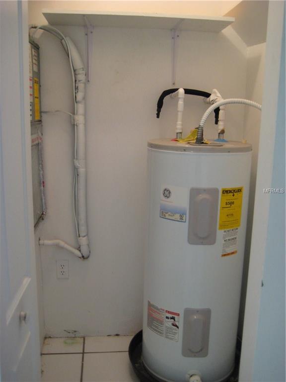 6801 N CLEARVIEW AVENUE, TAMPA, Florida 33614, 4 Bedrooms Bedrooms, 5 Rooms Rooms,2 BathroomsBathrooms,Residential,For sale,CLEARVIEW,T2907111