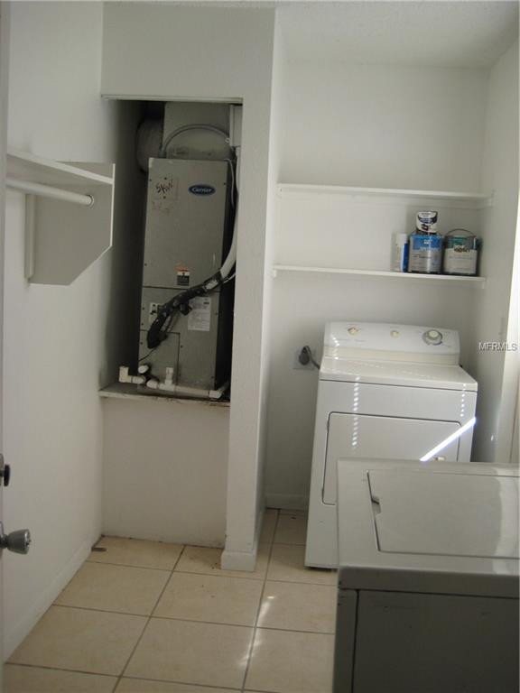 6801 N CLEARVIEW AVENUE, TAMPA, Florida 33614, 4 Bedrooms Bedrooms, 5 Rooms Rooms,2 BathroomsBathrooms,Residential,For sale,CLEARVIEW,T2907111