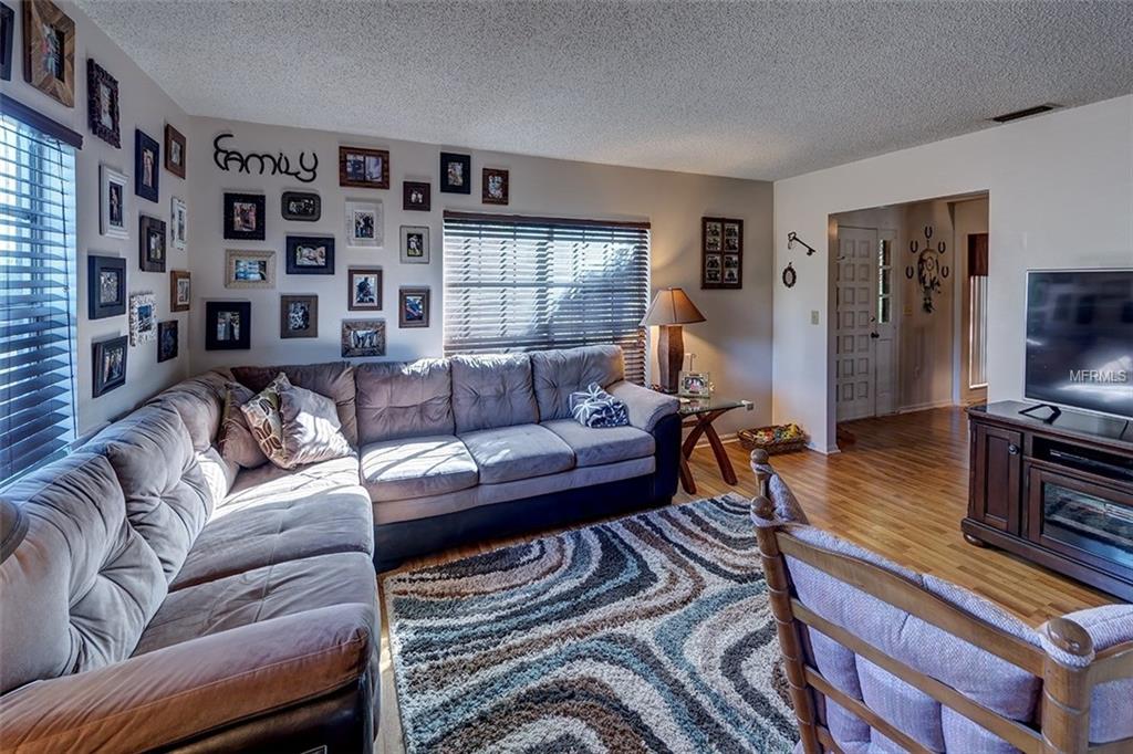 2913 102ND AVENUE E, PARRISH, Florida 34219, 4 Bedrooms Bedrooms, 5 Rooms Rooms,2 BathroomsBathrooms,Residential,For sale,102ND,A4202681