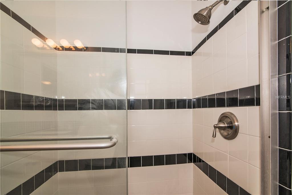 4401 BIRCH STREET NE, ST PETERSBURG, Florida 33703, 3 Bedrooms Bedrooms, 5 Rooms Rooms,2 BathroomsBathrooms,Residential,For sale,BIRCH,U7844957