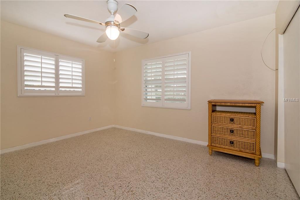 4401 BIRCH STREET NE, ST PETERSBURG, Florida 33703, 3 Bedrooms Bedrooms, 5 Rooms Rooms,2 BathroomsBathrooms,Residential,For sale,BIRCH,U7844957