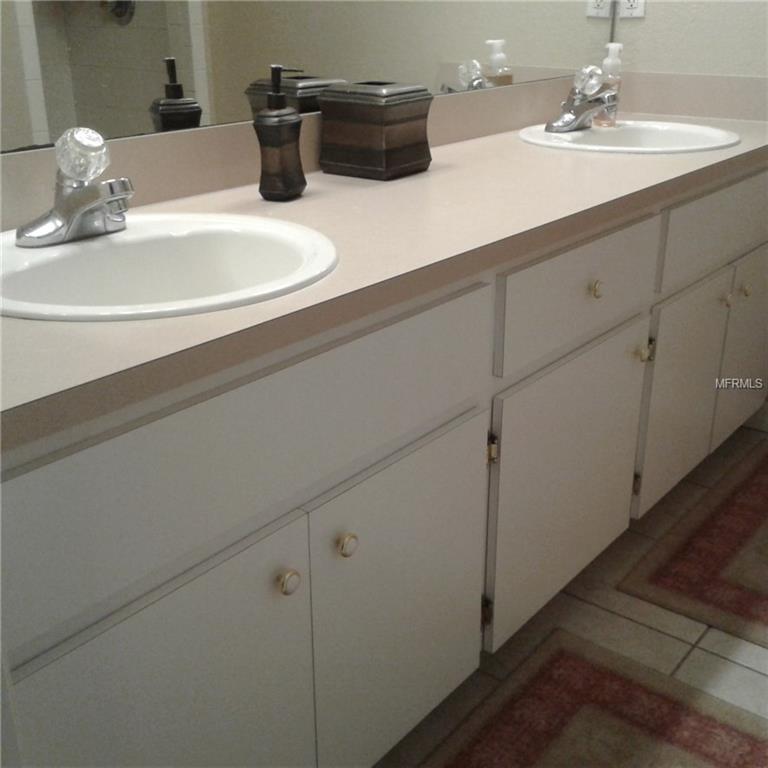 1508 KAYLOR COURT NE, WINTER HAVEN, Florida 33881, 3 Bedrooms Bedrooms, 8 Rooms Rooms,2 BathroomsBathrooms,Residential,For sale,KAYLOR,P4718851