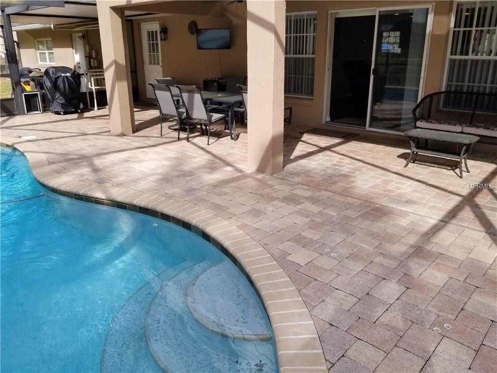 1508 KAYLOR COURT NE, WINTER HAVEN, Florida 33881, 3 Bedrooms Bedrooms, 8 Rooms Rooms,2 BathroomsBathrooms,Residential,For sale,KAYLOR,P4718851