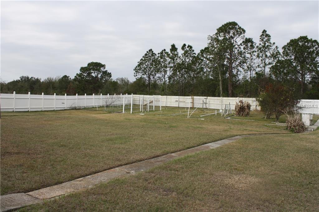 732 AMERICANA COURT, KISSIMMEE, Florida 34758, 3 Bedrooms Bedrooms, 9 Rooms Rooms,2 BathroomsBathrooms,Residential,For sale,AMERICANA,O5560684