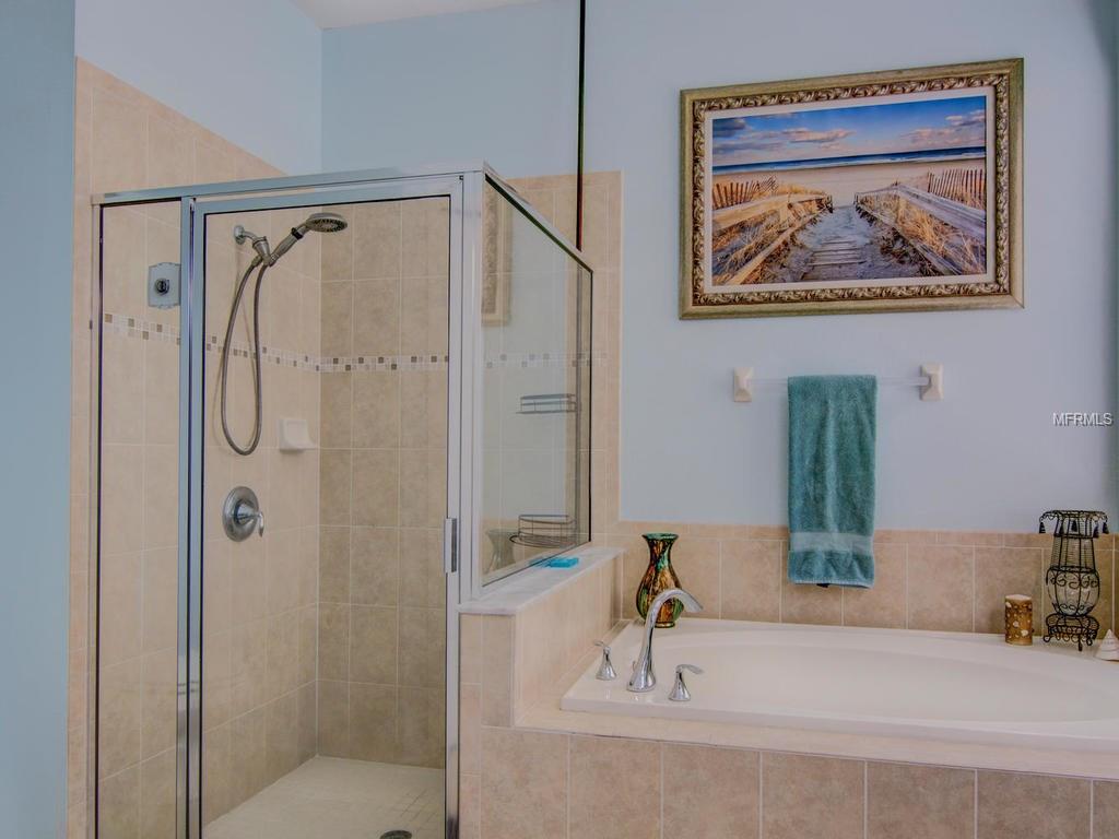 8903 39TH STREET CIRCLE E, PARRISH, Florida 34219, 4 Bedrooms Bedrooms, 9 Rooms Rooms,2 BathroomsBathrooms,Residential,For sale,39TH STREET,A4209705