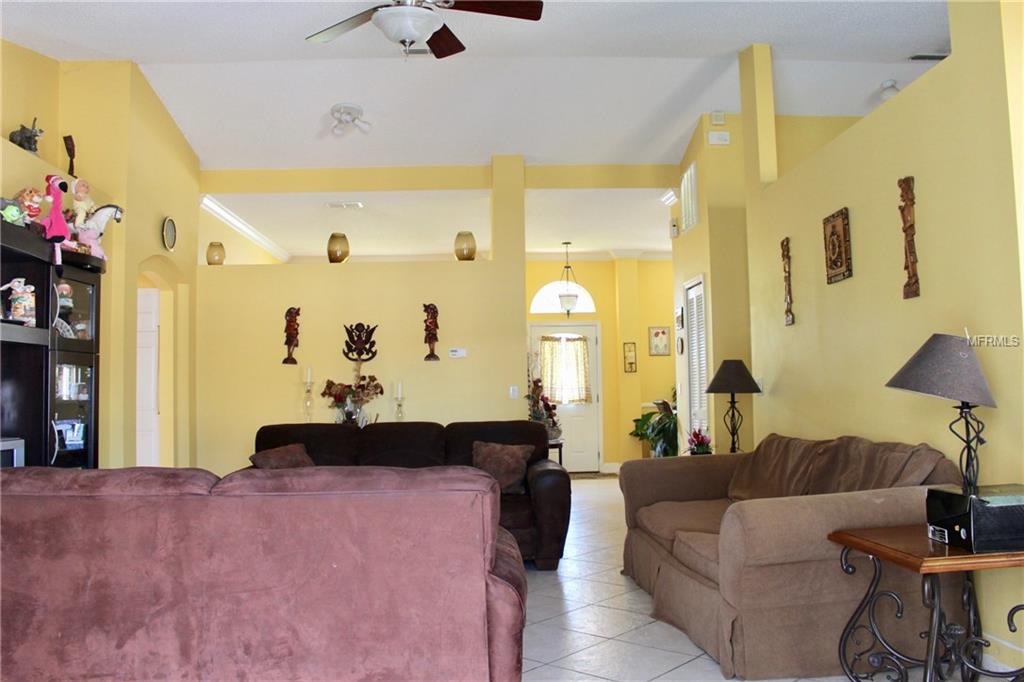 8513 BLACK CREEK BOULEVARD, ORLANDO, Florida 32829, 3 Bedrooms Bedrooms, 3 Rooms Rooms,2 BathroomsBathrooms,Residential,For sale,BLACK CREEK,O5561514