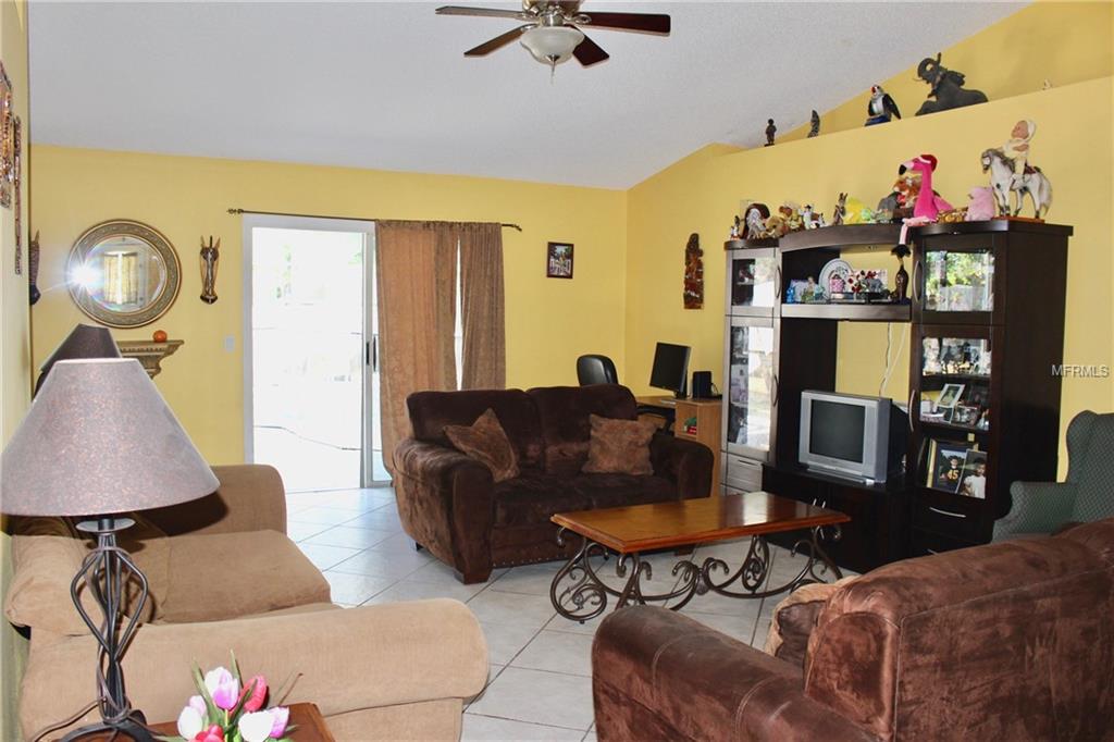 8513 BLACK CREEK BOULEVARD, ORLANDO, Florida 32829, 3 Bedrooms Bedrooms, 3 Rooms Rooms,2 BathroomsBathrooms,Residential,For sale,BLACK CREEK,O5561514