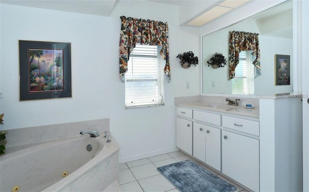 1 SPORTSMAN CIR, ROTONDA WEST, Florida 33947, 3 Bedrooms Bedrooms, 9 Rooms Rooms,2 BathroomsBathrooms,Residential,For sale,SPORTSMAN CIR,D5922994