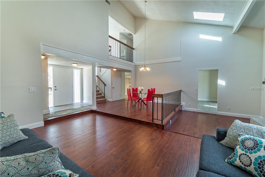 5435 BAY LAGOON CIRCLE, ORLANDO, Florida 32819, 4 Bedrooms Bedrooms, 6 Rooms Rooms,2 BathroomsBathrooms,Residential,For sale,BAY LAGOON,O5562000