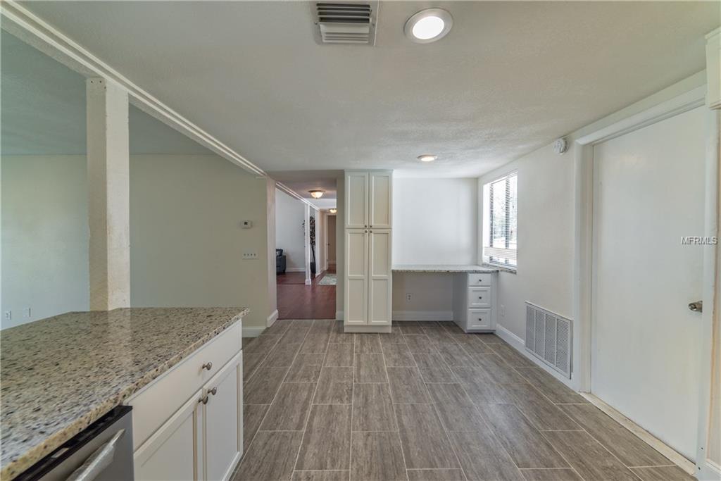 5435 BAY LAGOON CIRCLE, ORLANDO, Florida 32819, 4 Bedrooms Bedrooms, 6 Rooms Rooms,2 BathroomsBathrooms,Residential,For sale,BAY LAGOON,O5562000