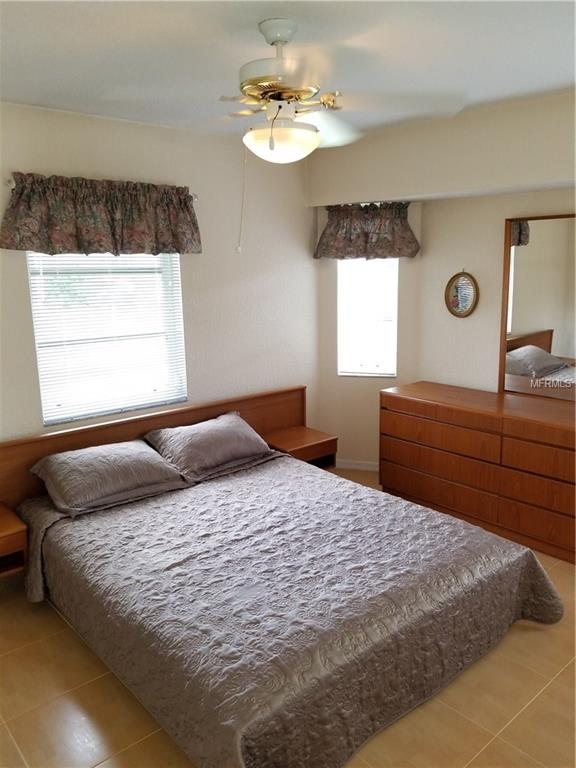 459 LAKE OF THE WOODS DRIVE, VENICE, Florida 34293, 3 Bedrooms Bedrooms, 7 Rooms Rooms,2 BathroomsBathrooms,Residential,For sale,LAKE OF THE WOODS,A4195380