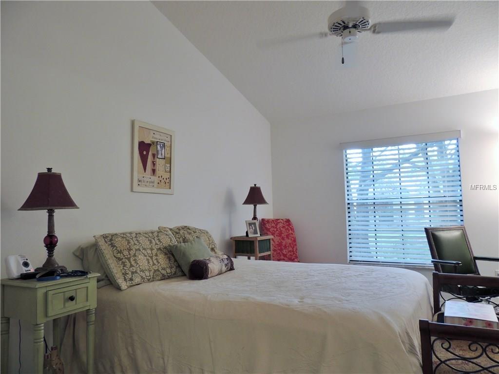 224 JUNIPER WAY, TAVARES, Florida 32778, 2 Bedrooms Bedrooms, 5 Rooms Rooms,2 BathroomsBathrooms,Residential,For sale,JUNIPER,G4847898