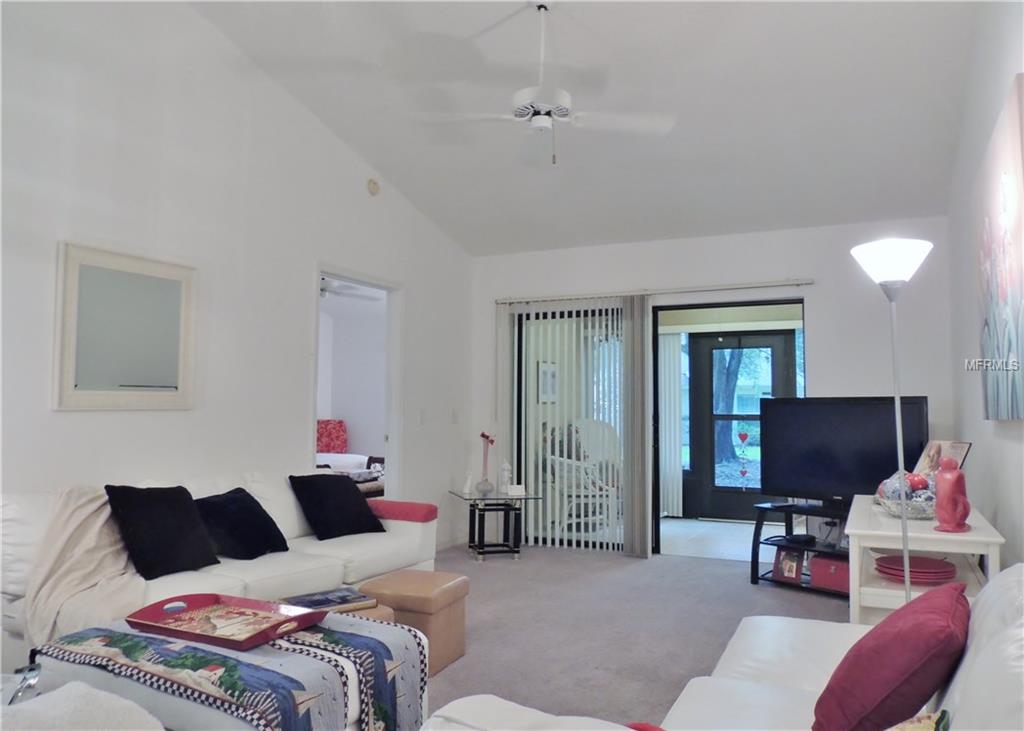 224 JUNIPER WAY, TAVARES, Florida 32778, 2 Bedrooms Bedrooms, 5 Rooms Rooms,2 BathroomsBathrooms,Residential,For sale,JUNIPER,G4847898