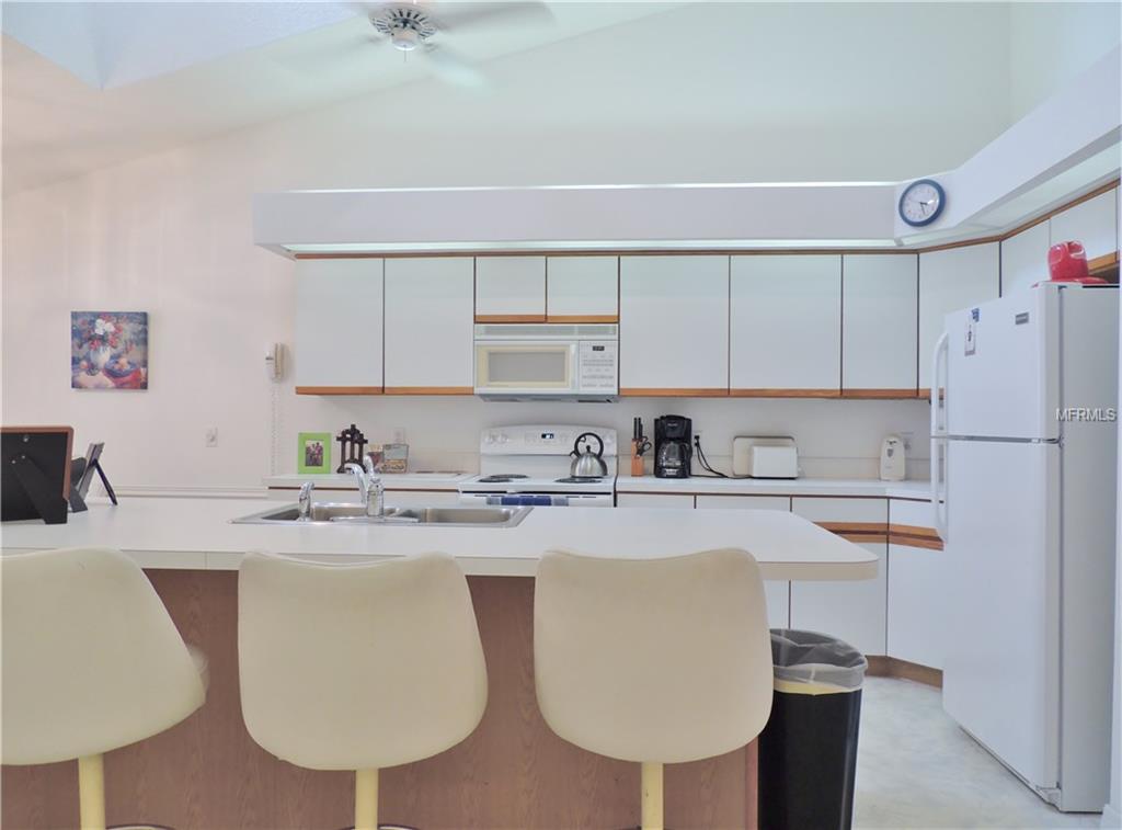 224 JUNIPER WAY, TAVARES, Florida 32778, 2 Bedrooms Bedrooms, 5 Rooms Rooms,2 BathroomsBathrooms,Residential,For sale,JUNIPER,G4847898