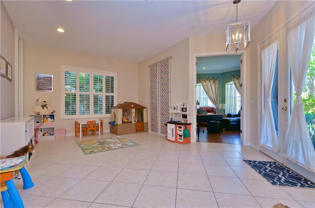 10502 CASTLEFORD WAY, TAMPA, Florida 33626, 5 Bedrooms Bedrooms, 3 Rooms Rooms,3 BathroomsBathrooms,Residential,For sale,CASTLEFORD,T2917390