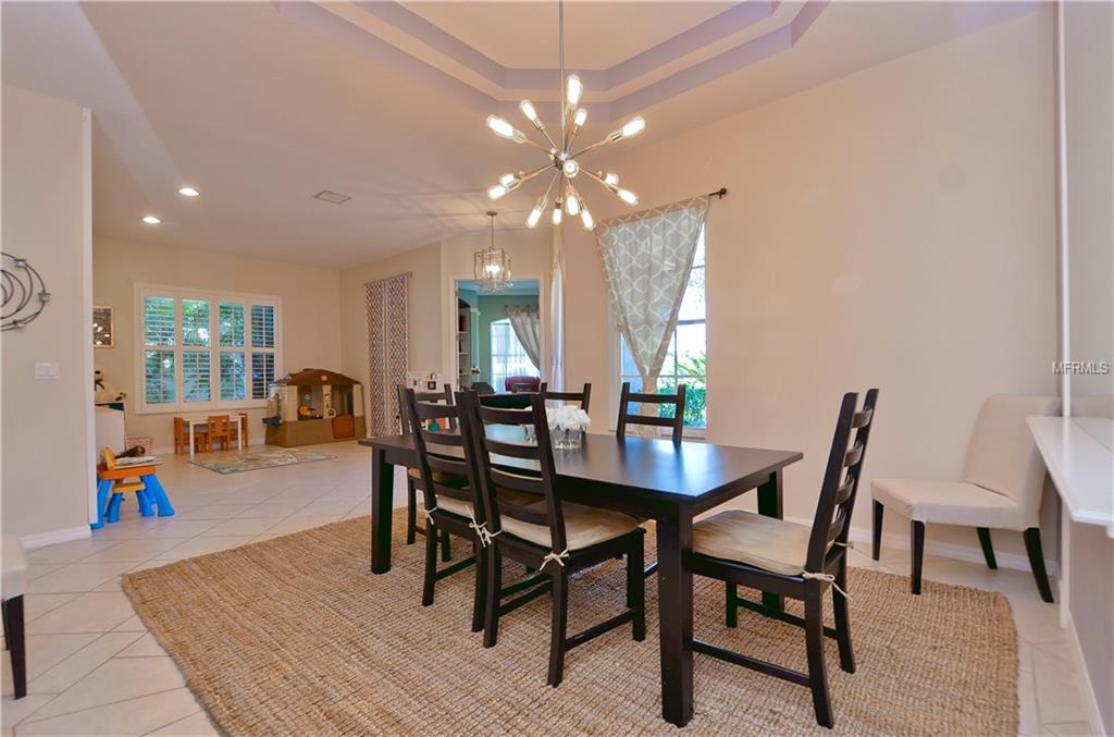 10502 CASTLEFORD WAY, TAMPA, Florida 33626, 5 Bedrooms Bedrooms, 3 Rooms Rooms,3 BathroomsBathrooms,Residential,For sale,CASTLEFORD,T2917390