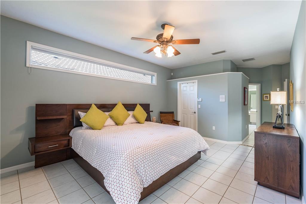 4914 OLD CREEK DRIVE, SARASOTA, Florida 34233, 3 Bedrooms Bedrooms, 7 Rooms Rooms,2 BathroomsBathrooms,Residential,For sale,OLD CREEK,N5916218