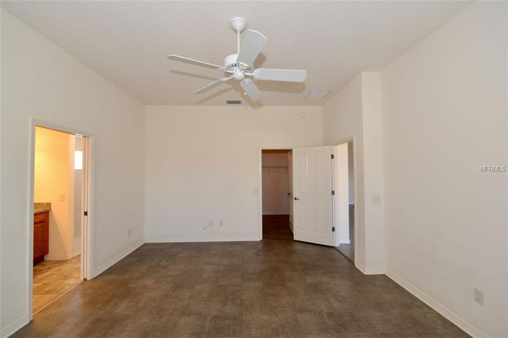 12085 NE 51ST CIRCLE, OXFORD, Florida 34484, 4 Bedrooms Bedrooms, 7 Rooms Rooms,2 BathroomsBathrooms,Residential,For sale,51ST,G4839899