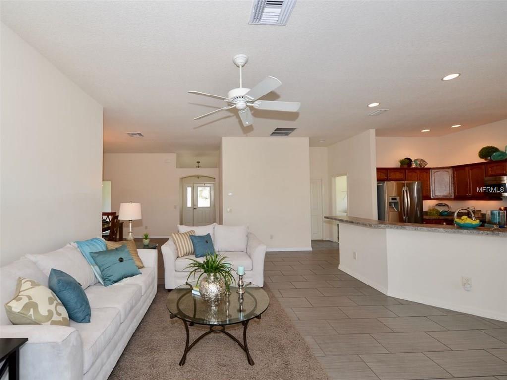 12085 NE 51ST CIRCLE, OXFORD, Florida 34484, 4 Bedrooms Bedrooms, 7 Rooms Rooms,2 BathroomsBathrooms,Residential,For sale,51ST,G4839899