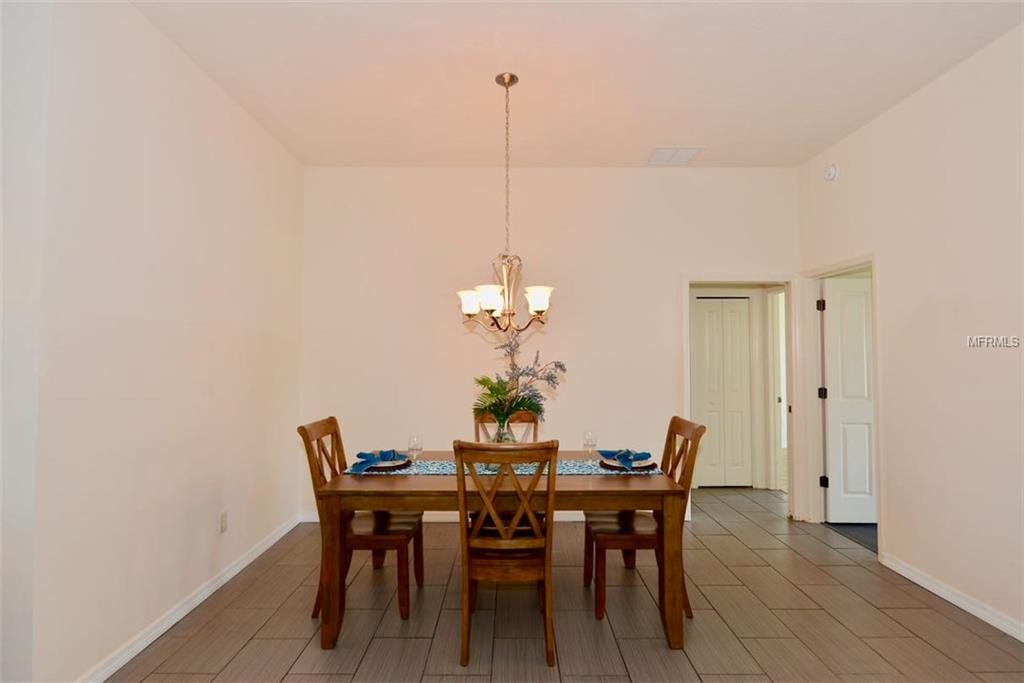 12085 NE 51ST CIRCLE, OXFORD, Florida 34484, 4 Bedrooms Bedrooms, 7 Rooms Rooms,2 BathroomsBathrooms,Residential,For sale,51ST,G4839899