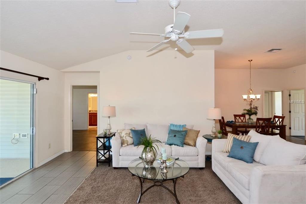 12085 NE 51ST CIRCLE, OXFORD, Florida 34484, 4 Bedrooms Bedrooms, 7 Rooms Rooms,2 BathroomsBathrooms,Residential,For sale,51ST,G4839899