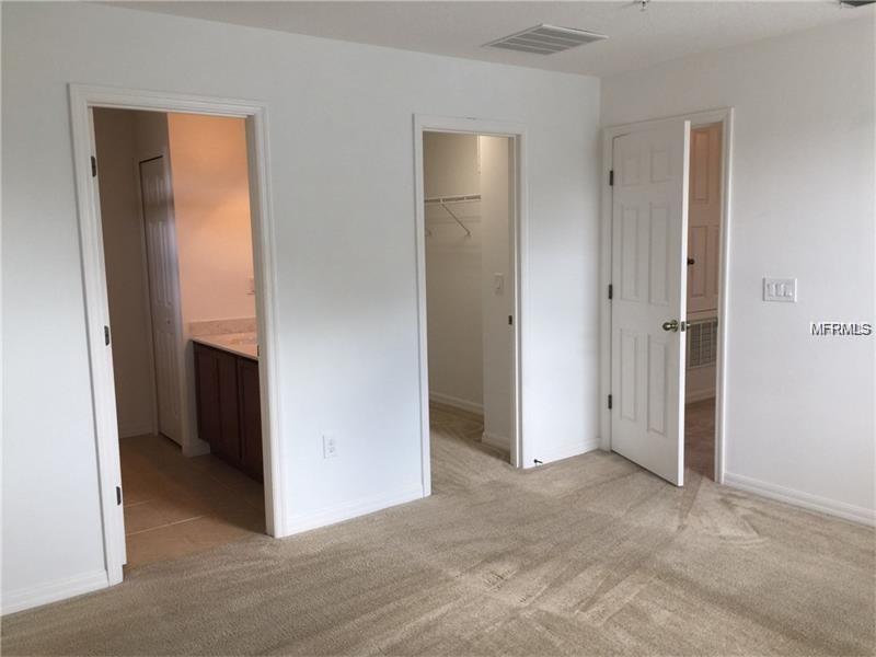 10042 MADISON BANKS STREET, ORLANDO, Florida 32827, 4 Bedrooms Bedrooms, 6 Rooms Rooms,3 BathroomsBathrooms,Residential,For sale,MADISON BANKS,S4848867