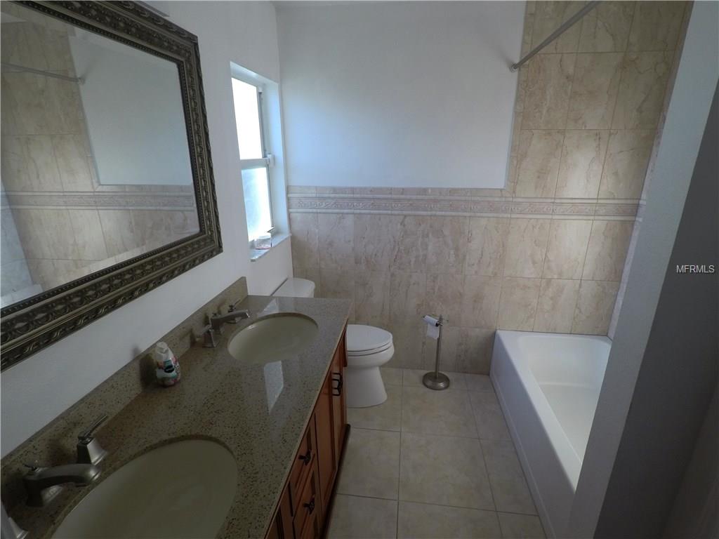 525 PROVIDENCE BOULEVARD, DELTONA, Florida 32725, 3 Bedrooms Bedrooms, 5 Rooms Rooms,2 BathroomsBathrooms,Residential,For sale,PROVIDENCE,O5552817