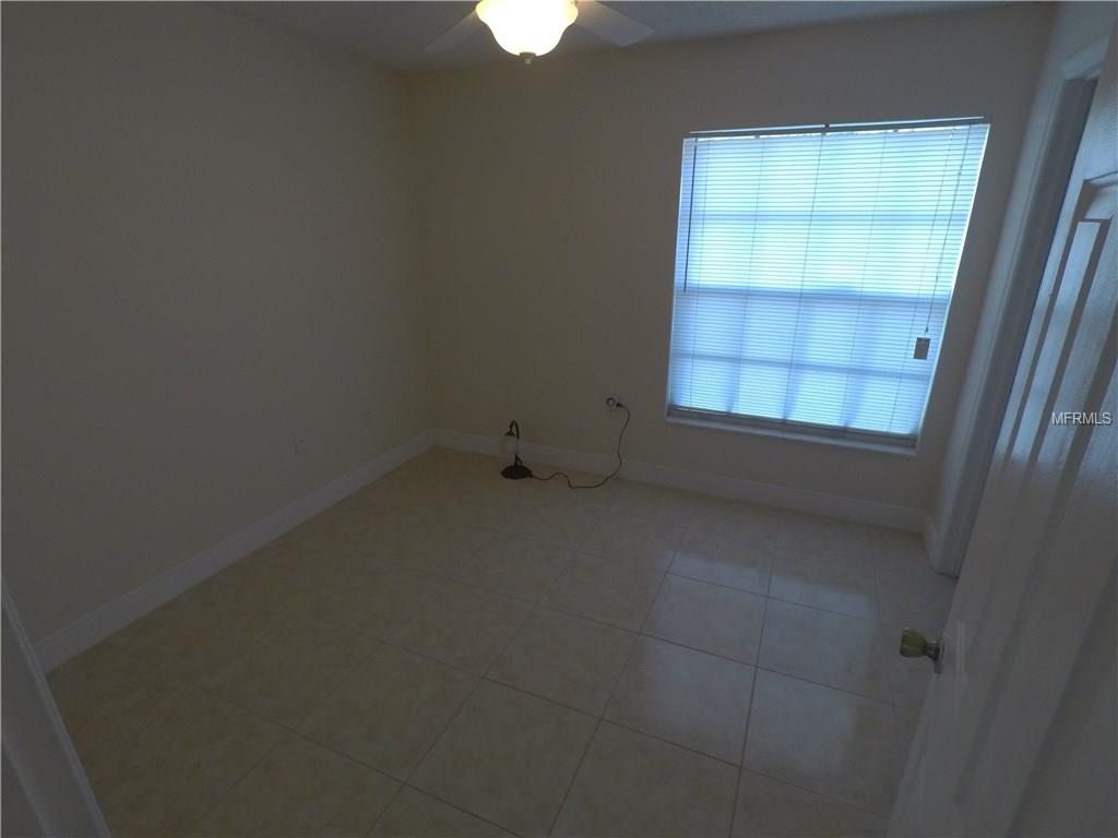 525 PROVIDENCE BOULEVARD, DELTONA, Florida 32725, 3 Bedrooms Bedrooms, 5 Rooms Rooms,2 BathroomsBathrooms,Residential,For sale,PROVIDENCE,O5552817