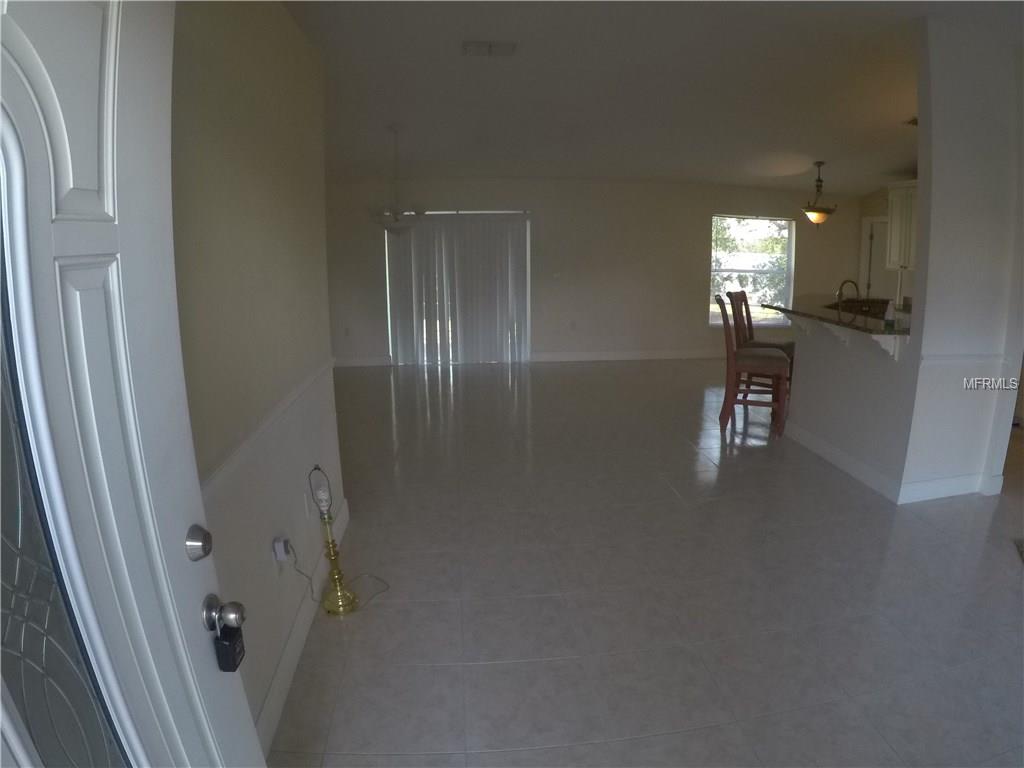 525 PROVIDENCE BOULEVARD, DELTONA, Florida 32725, 3 Bedrooms Bedrooms, 5 Rooms Rooms,2 BathroomsBathrooms,Residential,For sale,PROVIDENCE,O5552817