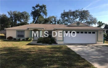 525 PROVIDENCE BOULEVARD, DELTONA, Florida 32725, 3 Bedrooms Bedrooms, 5 Rooms Rooms,2 BathroomsBathrooms,Residential,For sale,PROVIDENCE,O5552817