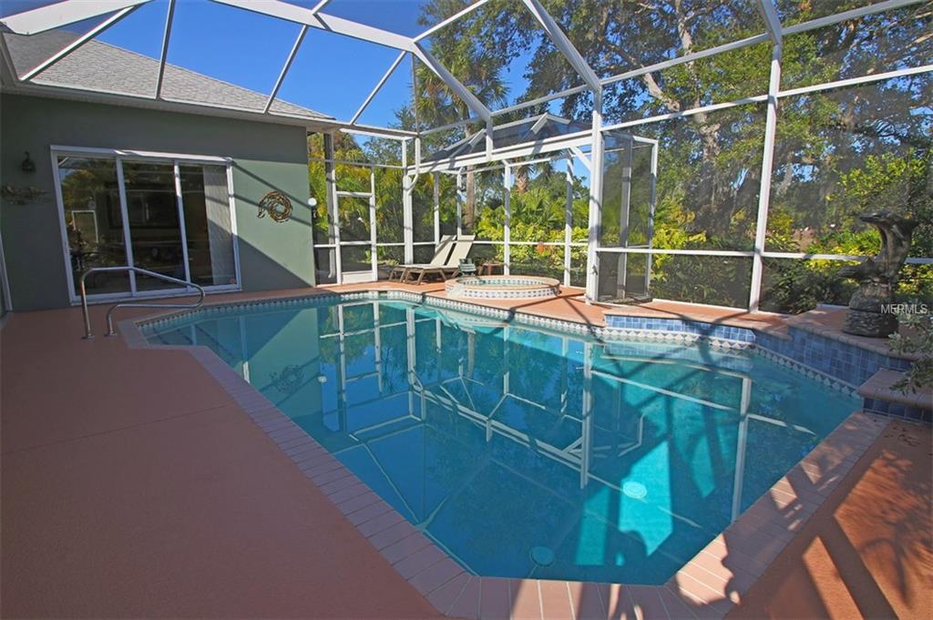 1364 W HILLSBOROUGH BOULEVARD, NORTH PORT, Florida 34288, 3 Bedrooms Bedrooms, 9 Rooms Rooms,2 BathroomsBathrooms,Residential,For sale,HILLSBOROUGH,C7247353