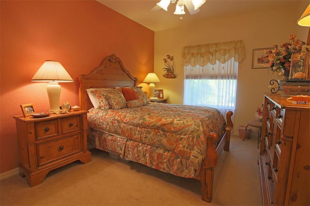 1364 W HILLSBOROUGH BOULEVARD, NORTH PORT, Florida 34288, 3 Bedrooms Bedrooms, 9 Rooms Rooms,2 BathroomsBathrooms,Residential,For sale,HILLSBOROUGH,C7247353