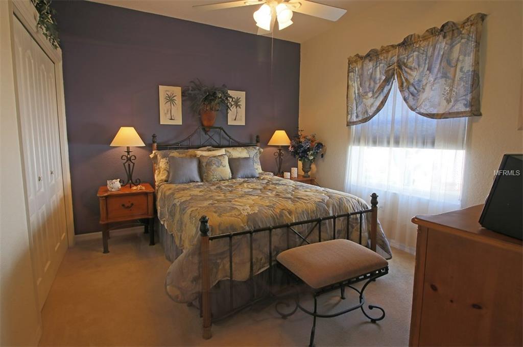 1364 W HILLSBOROUGH BOULEVARD, NORTH PORT, Florida 34288, 3 Bedrooms Bedrooms, 9 Rooms Rooms,2 BathroomsBathrooms,Residential,For sale,HILLSBOROUGH,C7247353