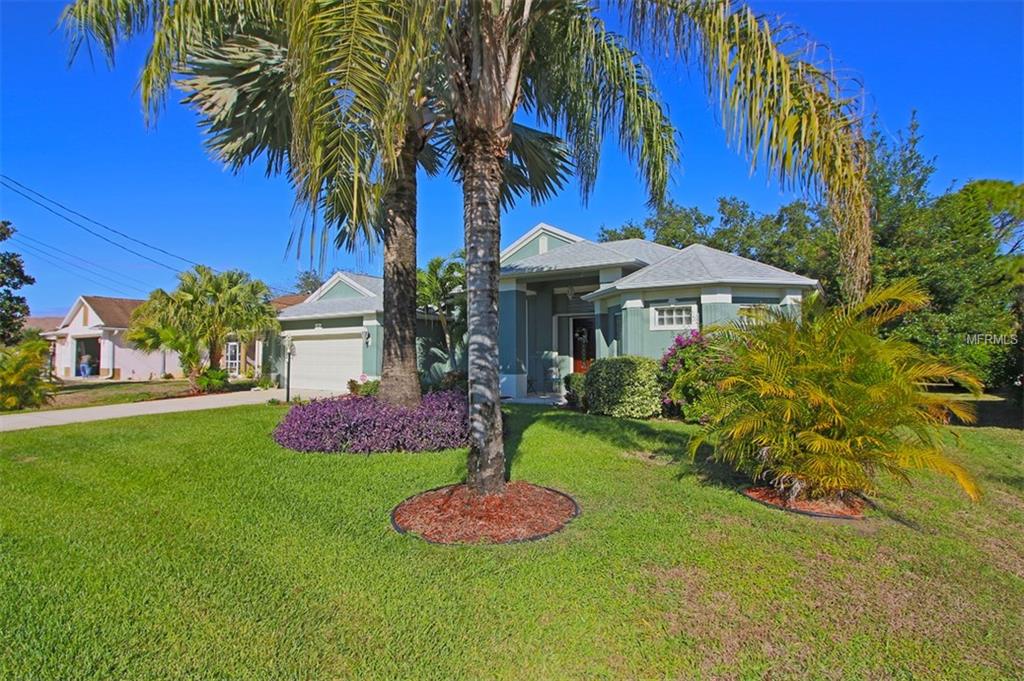 1364 W HILLSBOROUGH BOULEVARD, NORTH PORT, Florida 34288, 3 Bedrooms Bedrooms, 9 Rooms Rooms,2 BathroomsBathrooms,Residential,For sale,HILLSBOROUGH,C7247353