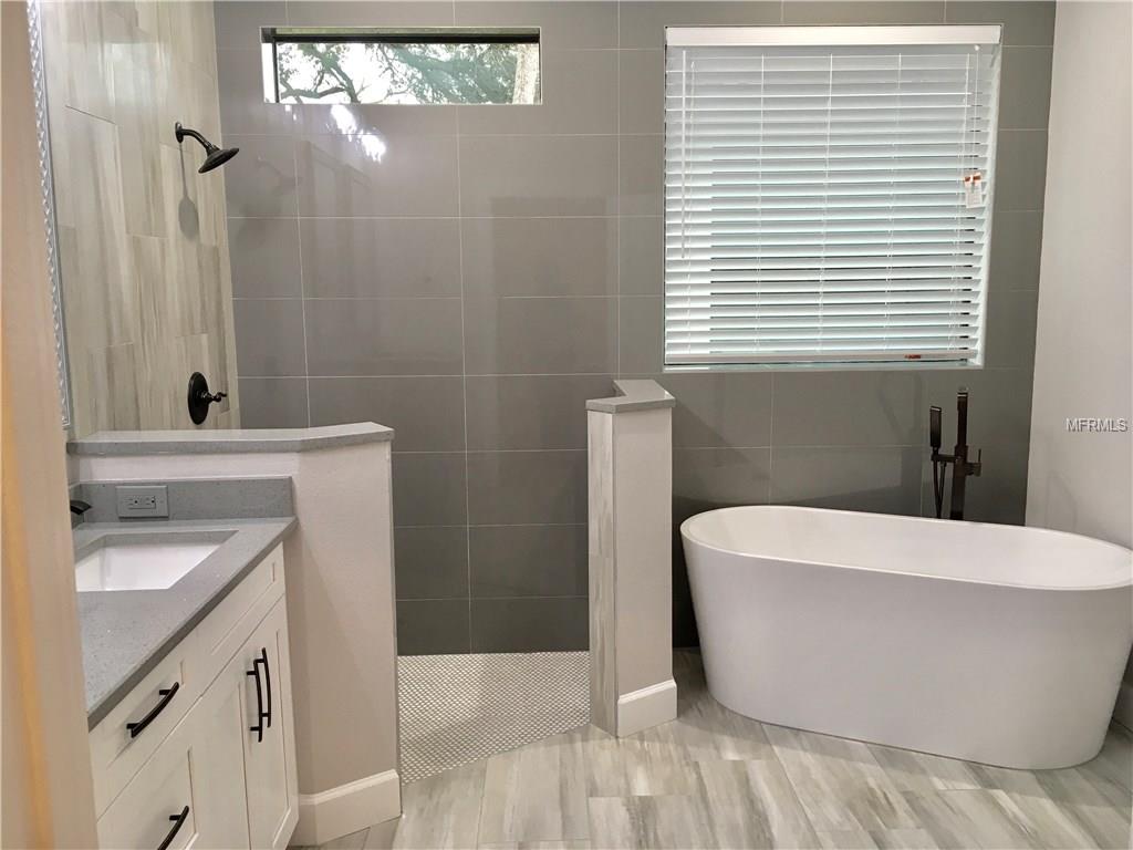 203 1/2 W HAMILTON AVENUE, TAMPA, Florida 33604, 4 Bedrooms Bedrooms, 3 Rooms Rooms,2 BathroomsBathrooms,Residential,For sale,HAMILTON,T2922355