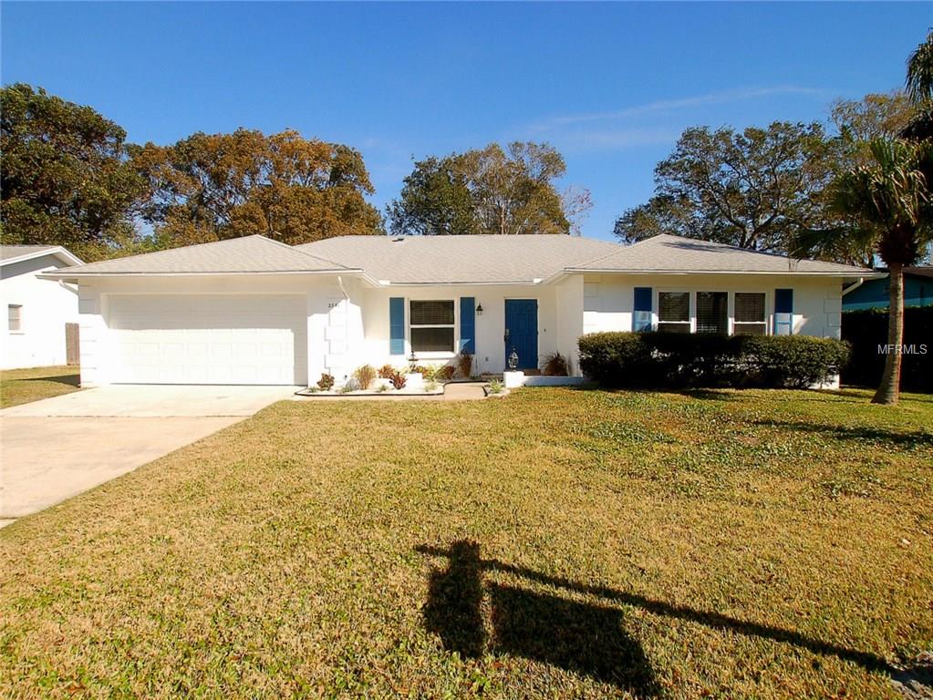 2341 MANGRUM DRIVE, DUNEDIN, Florida 34698, 3 Bedrooms Bedrooms, 10 Rooms Rooms,2 BathroomsBathrooms,Residential,For sale,MANGRUM,U7844968