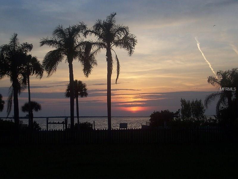 2341 MANGRUM DRIVE, DUNEDIN, Florida 34698, 3 Bedrooms Bedrooms, 10 Rooms Rooms,2 BathroomsBathrooms,Residential,For sale,MANGRUM,U7844968