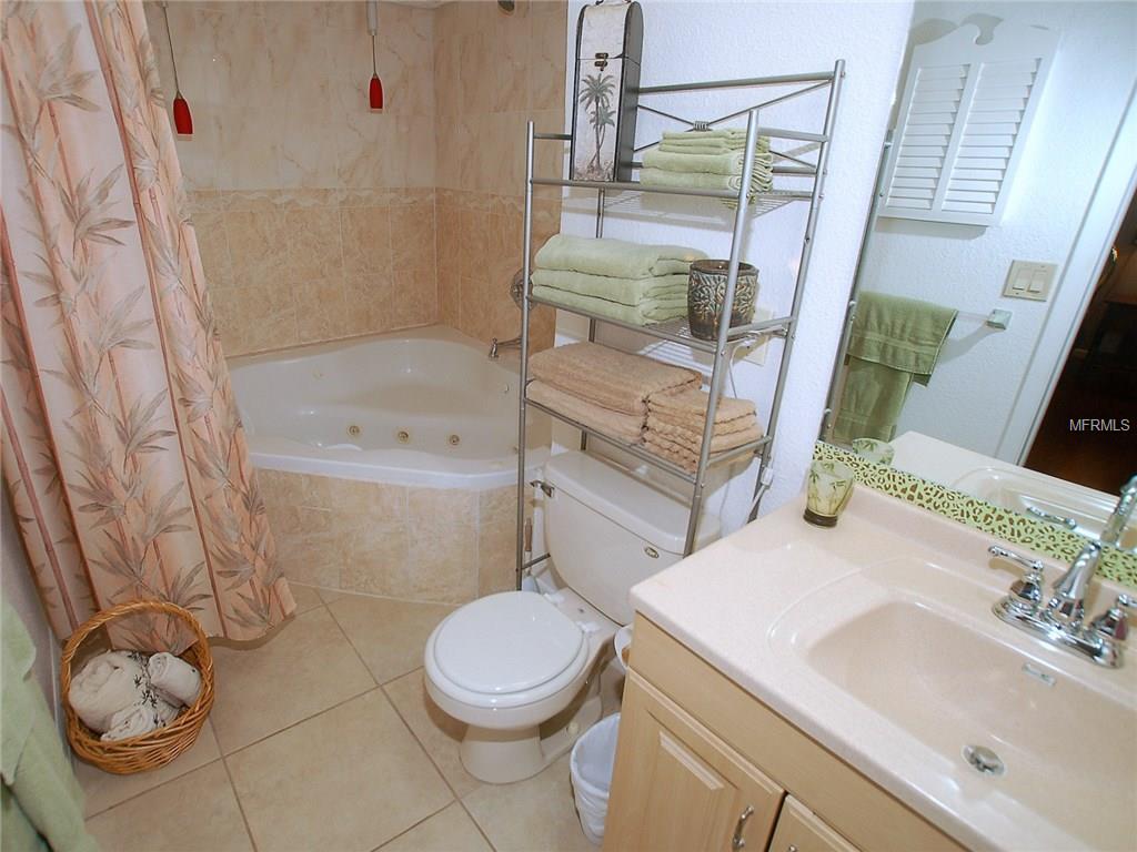 2341 MANGRUM DRIVE, DUNEDIN, Florida 34698, 3 Bedrooms Bedrooms, 10 Rooms Rooms,2 BathroomsBathrooms,Residential,For sale,MANGRUM,U7844968