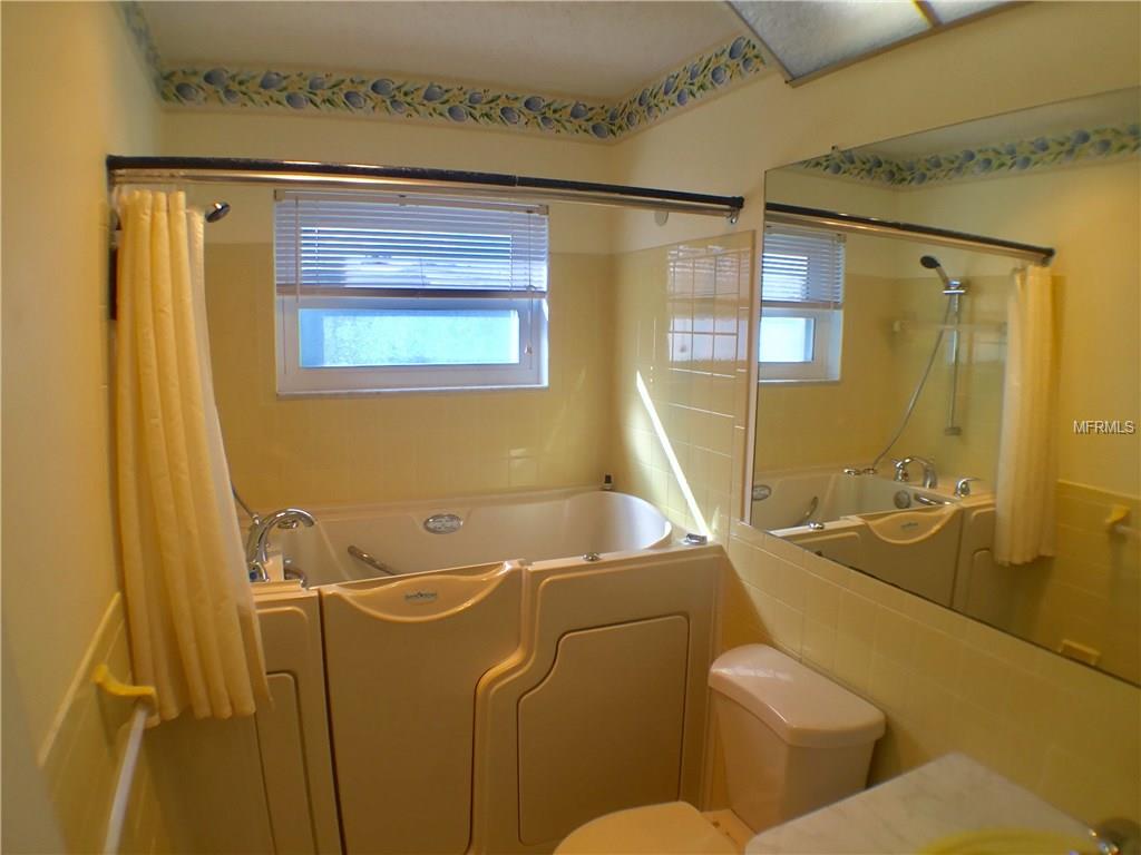 3489 98TH TERRACE N, PINELLAS PARK, Florida 33782, 2 Bedrooms Bedrooms, 7 Rooms Rooms,2 BathroomsBathrooms,Residential,For sale,98TH,T2925861