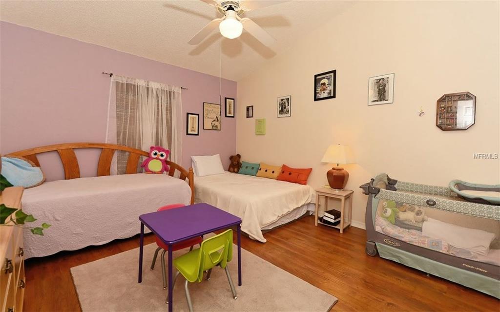 5074 18TH AVENUE W, BRADENTON, Florida 34209, 3 Bedrooms Bedrooms, 4 Rooms Rooms,2 BathroomsBathrooms,Residential,For sale,18TH,A4209707