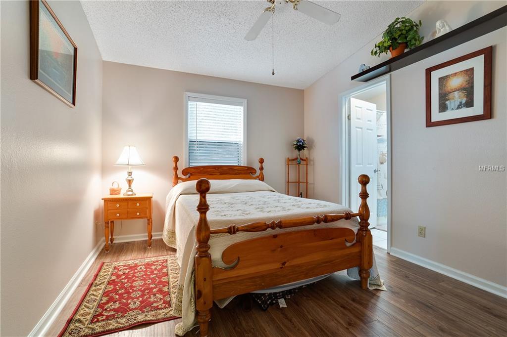 603 SANTIAGO COURT, LADY LAKE, Florida 32159, 2 Bedrooms Bedrooms, 5 Rooms Rooms,2 BathroomsBathrooms,Residential,For sale,SANTIAGO,G4852783