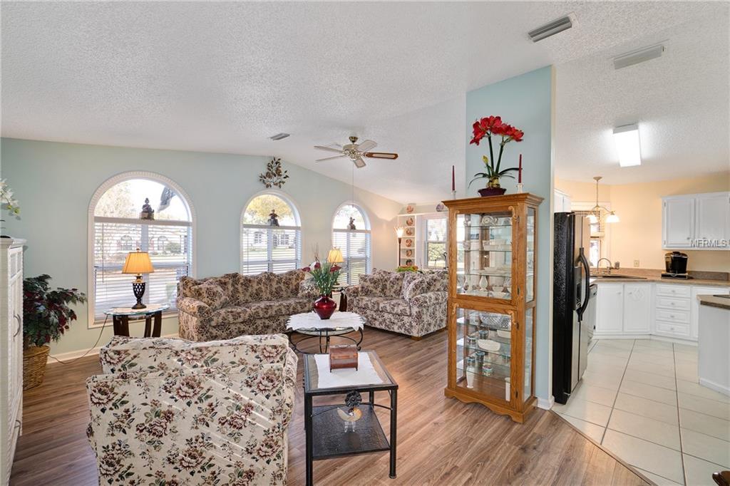 603 SANTIAGO COURT, LADY LAKE, Florida 32159, 2 Bedrooms Bedrooms, 5 Rooms Rooms,2 BathroomsBathrooms,Residential,For sale,SANTIAGO,G4852783