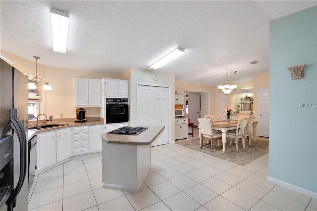 603 SANTIAGO COURT, LADY LAKE, Florida 32159, 2 Bedrooms Bedrooms, 5 Rooms Rooms,2 BathroomsBathrooms,Residential,For sale,SANTIAGO,G4852783