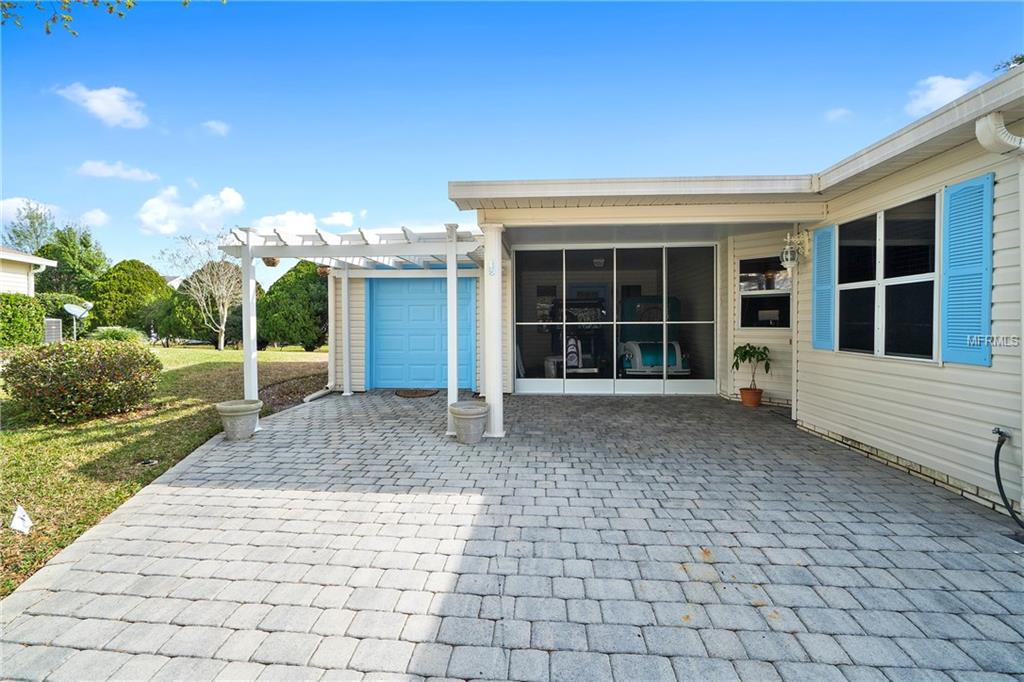 603 SANTIAGO COURT, LADY LAKE, Florida 32159, 2 Bedrooms Bedrooms, 5 Rooms Rooms,2 BathroomsBathrooms,Residential,For sale,SANTIAGO,G4852783