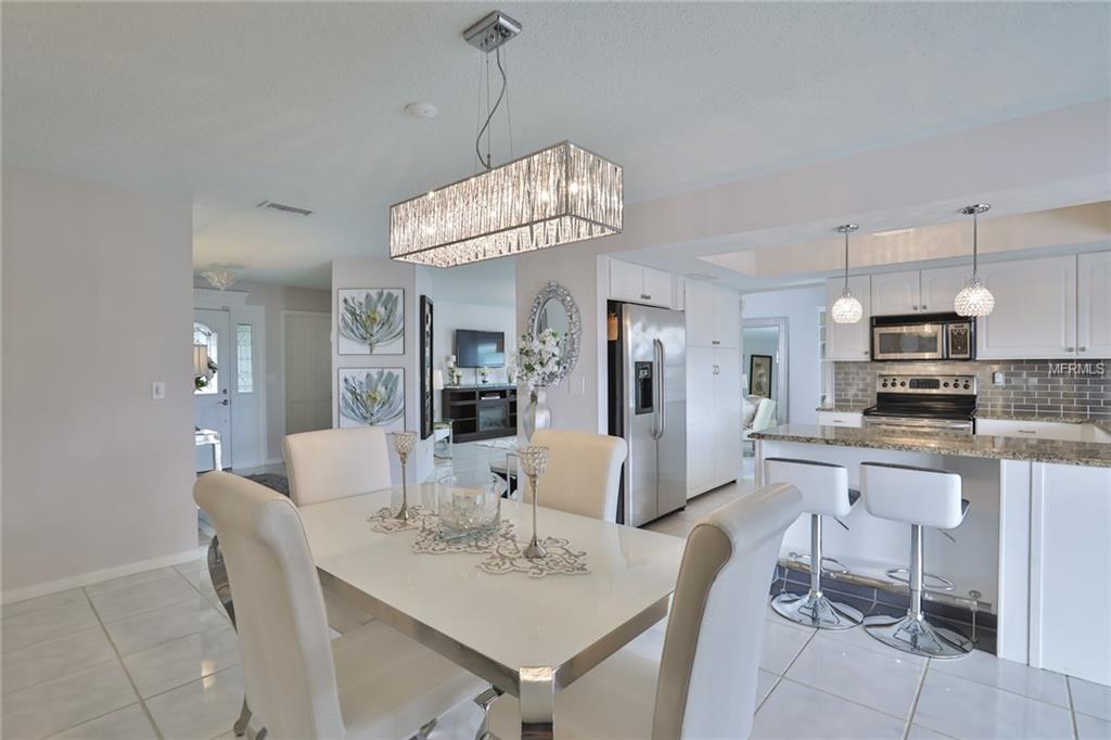 6519 SENEGAL PALM WAY, APOLLO BEACH, Florida 33572, 3 Bedrooms Bedrooms, 3 Rooms Rooms,2 BathroomsBathrooms,Residential,For sale,SENEGAL PALM,T2928522