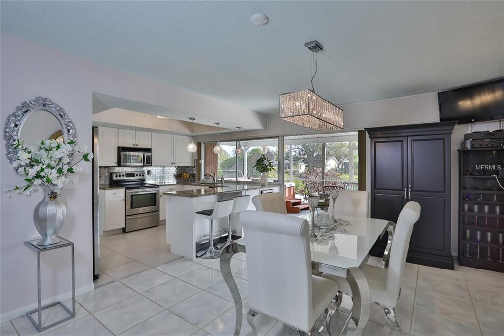 6519 SENEGAL PALM WAY, APOLLO BEACH, Florida 33572, 3 Bedrooms Bedrooms, 3 Rooms Rooms,2 BathroomsBathrooms,Residential,For sale,SENEGAL PALM,T2928522