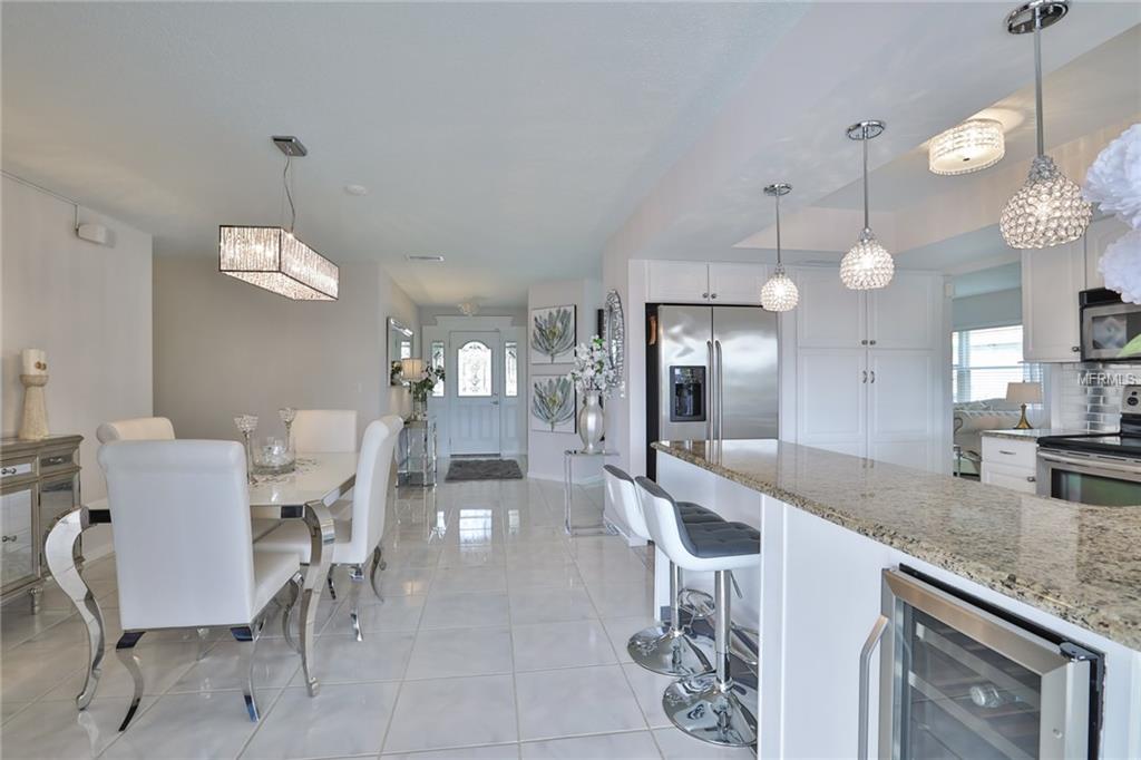 6519 SENEGAL PALM WAY, APOLLO BEACH, Florida 33572, 3 Bedrooms Bedrooms, 3 Rooms Rooms,2 BathroomsBathrooms,Residential,For sale,SENEGAL PALM,T2928522